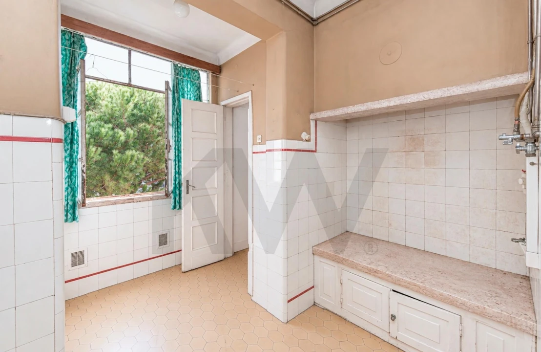 Apartamento T2 para Venda em Areeiro Foto 16