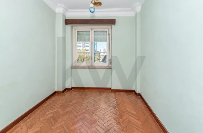 Apartamento T2 para Venda em Areeiro