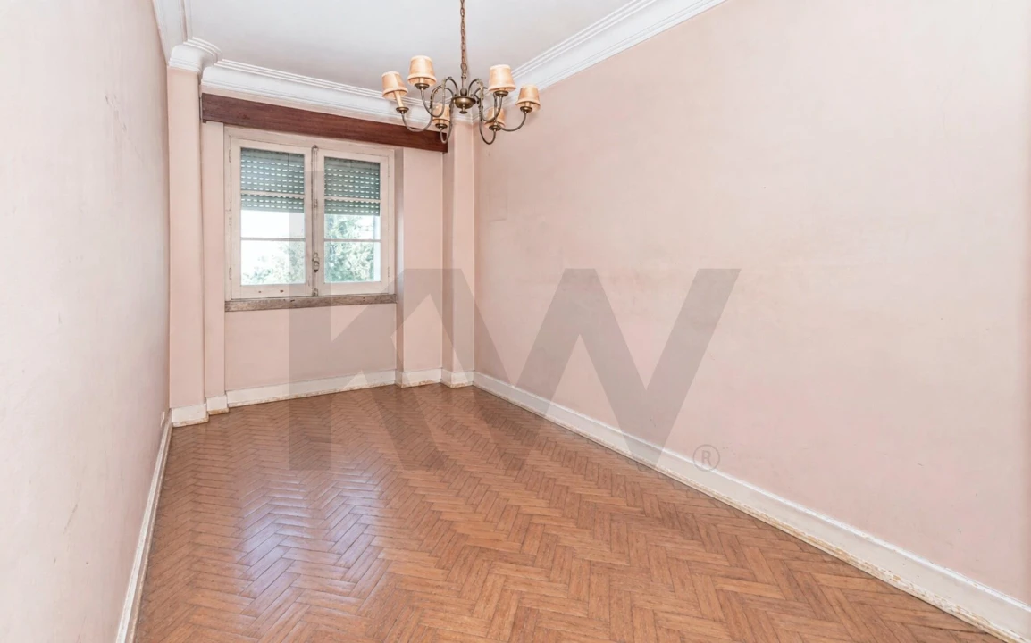 Apartamento T2 para Venda em Areeiro Foto 3