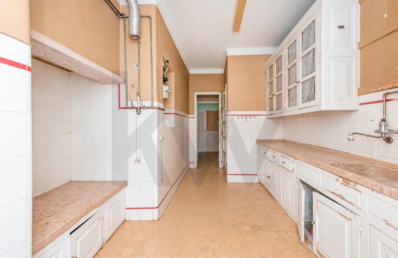 Apartamento T2 para Venda em Areeiro Foto 6
