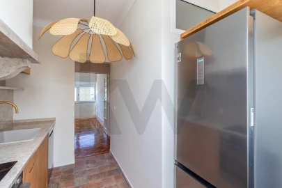 Apartamento T3 para Arrendamento em Alvalade