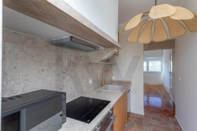 Apartamento T3 para Arrendamento em Alvalade