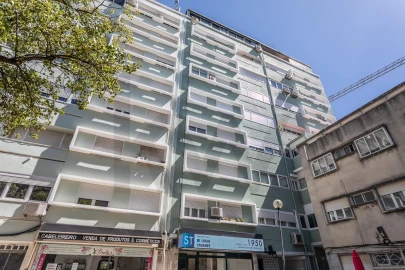 Apartamento T3 para Arrendamento em Alvalade