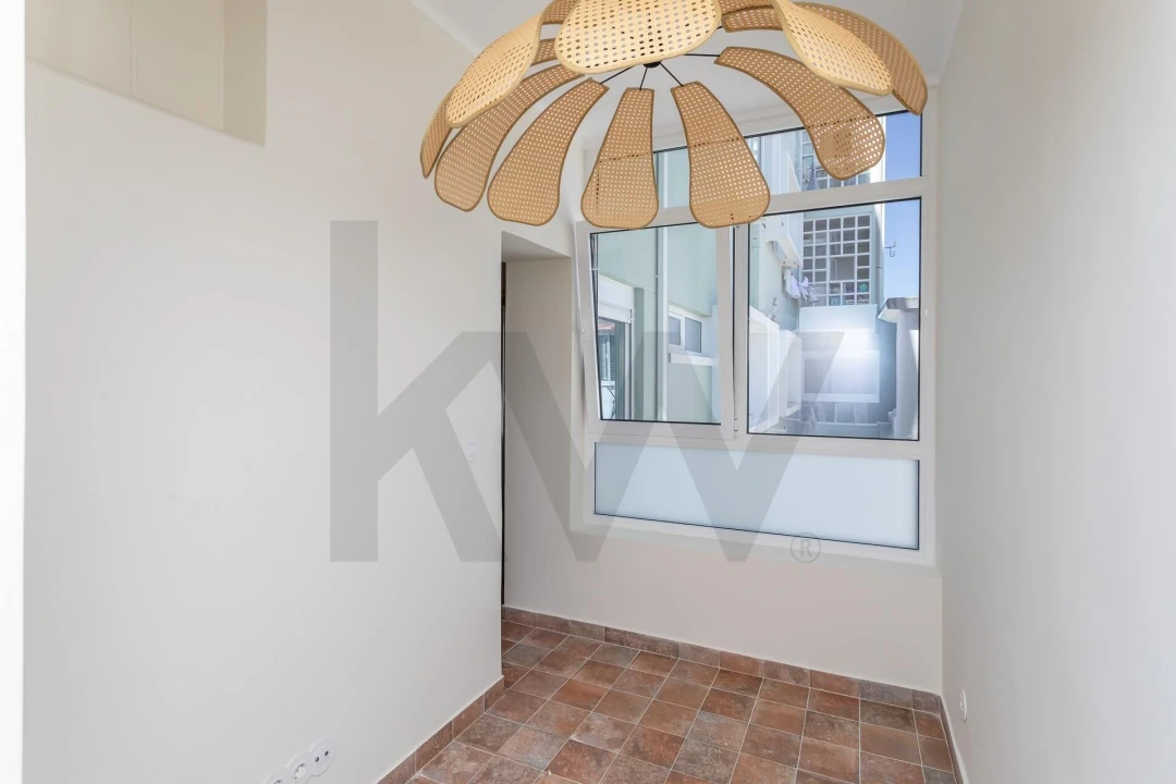 Apartamento T3 para Arrendamento em Alvalade Foto 34