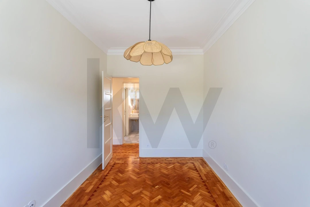 Apartamento T3 para Arrendamento em Alvalade Foto 16