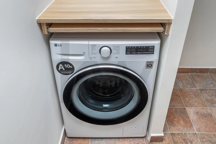 Apartamento T3 para Arrendamento em Alvalade Foto 33