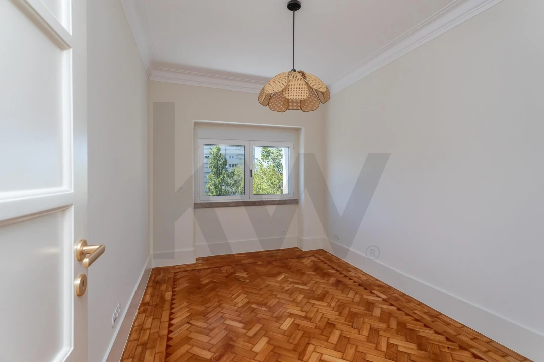 Apartamento T3 para Arrendamento em Alvalade Foto 7