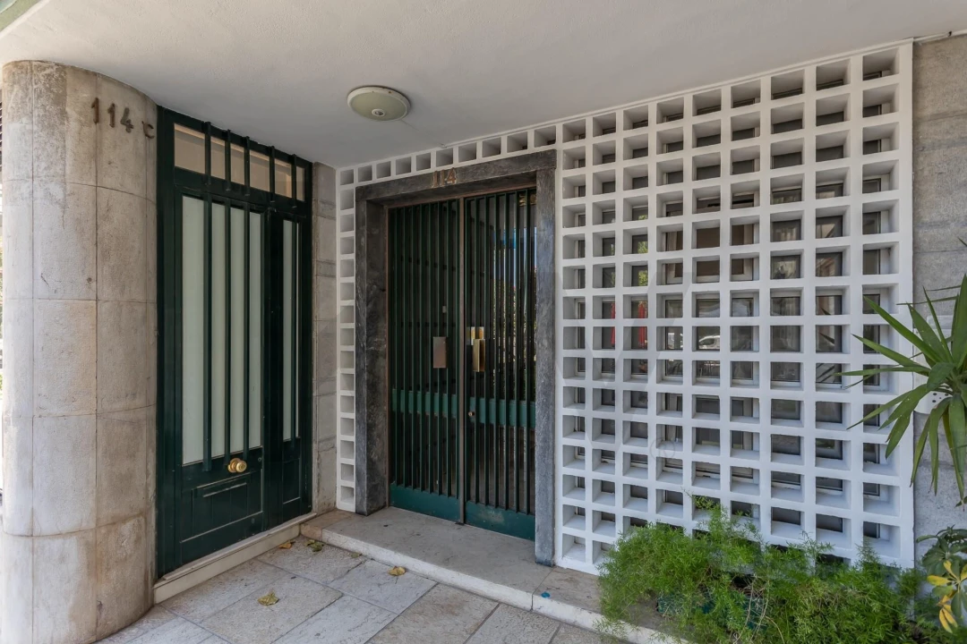 Apartamento T3 para Arrendamento em Alvalade Foto 40