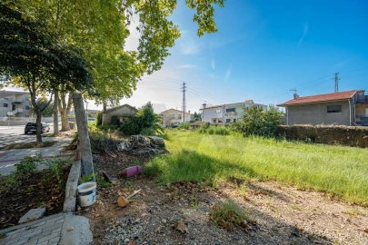Terreno para Venda em Bougado (São Martinho e Santiago)