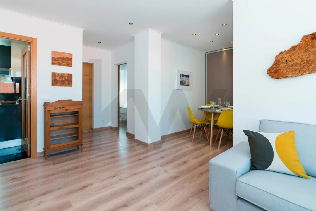 Apartamento T2 para Venda em Ajuda Foto 1