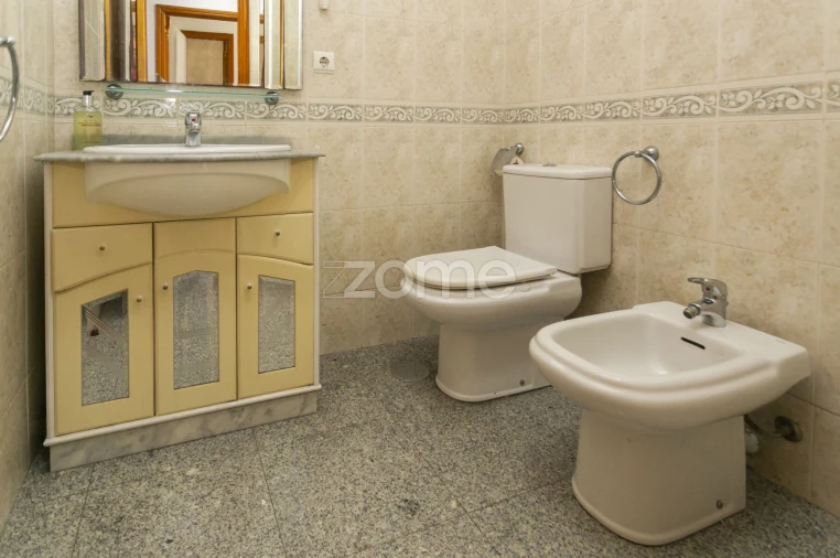 Apartamento T2 para Arrendamento em São Mamede de Infesta e Senhora da Hora Foto 21