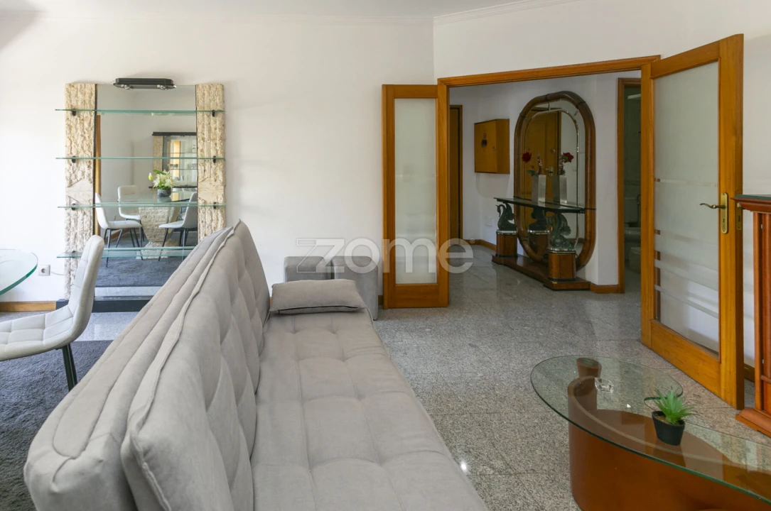 Apartamento T2 para Arrendamento em São Mamede de Infesta e Senhora da Hora Foto 9