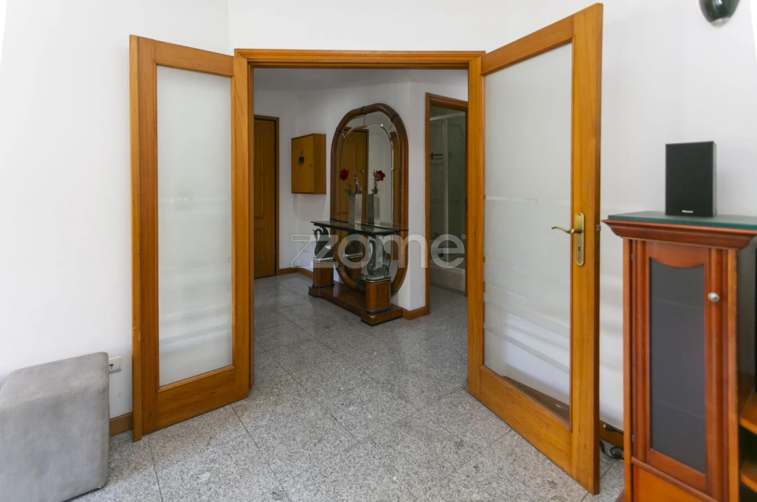 Apartamento T2 para Arrendamento em São Mamede de Infesta e Senhora da Hora Foto 7