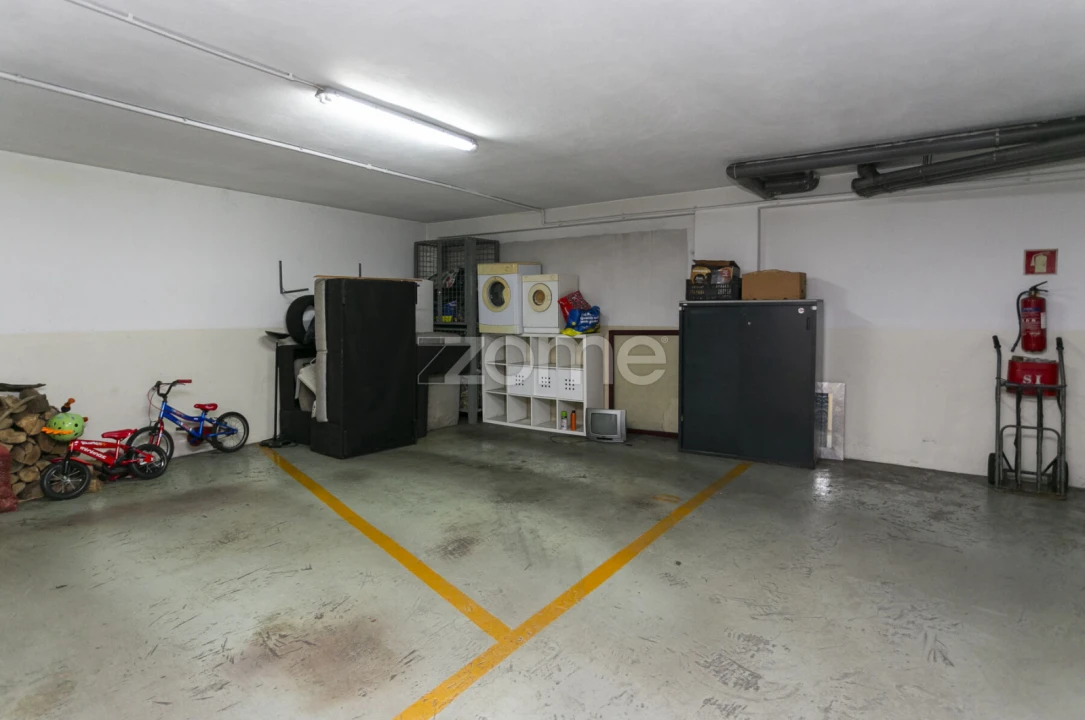 Apartamento T2 para Arrendamento em São Mamede de Infesta e Senhora da Hora Foto 33