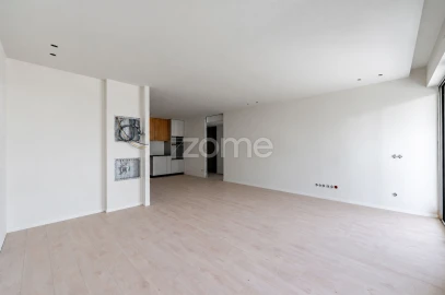 Apartamento T2 para Venda em Vila Nova de Famalicão e Calendário