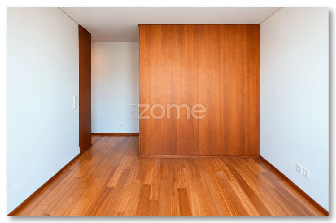 Apartamento T4 para Arrendamento em Matosinhos e Leça da Palmeira Foto 36