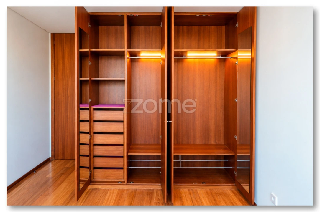 Apartamento T4 para Arrendamento em Matosinhos e Leça da Palmeira Foto 37