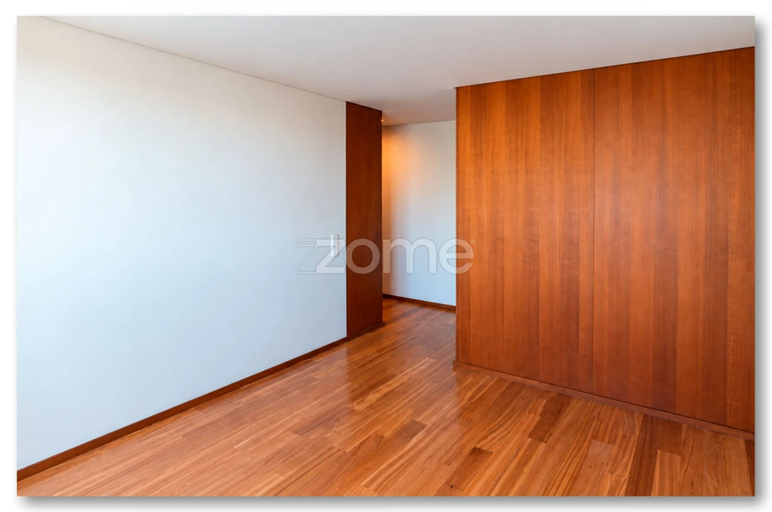 Apartamento T4 para Arrendamento em Matosinhos e Leça da Palmeira Foto 25