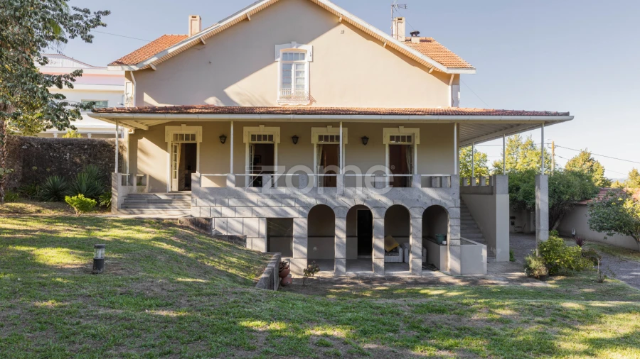 Moradia T7 para Venda em Oliveira (São Mateus)