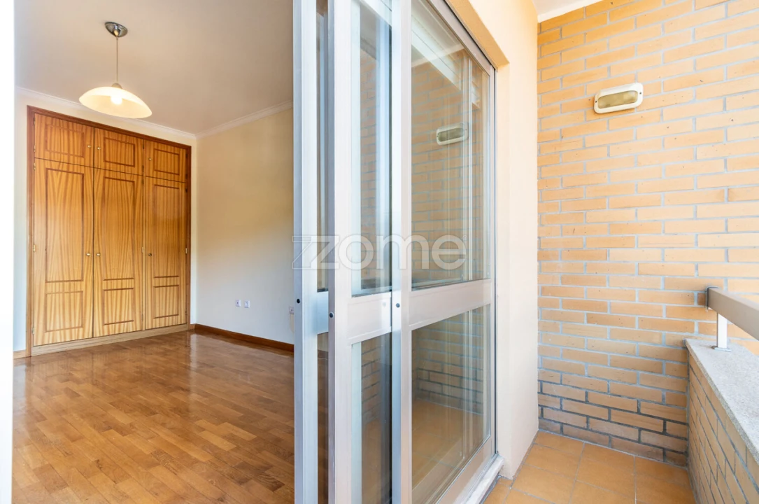 Apartamento T3 para Venda em Castêlo da Maia Foto 26