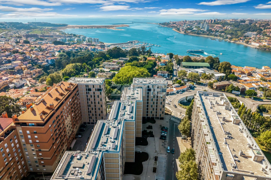 Apartamento T3 para Arrendamento em Santa Marinha e São Pedro da Afurada Foto 18