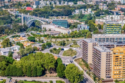 Apartamento T3 para Arrendamento em Santa Marinha e São Pedro da Afurada