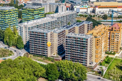 Apartamento T3 para Arrendamento em Santa Marinha e São Pedro da Afurada