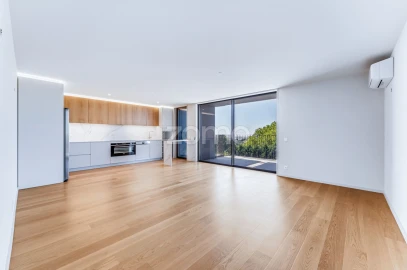 Apartamento T3 para Arrendamento em Santa Marinha e São Pedro da Afurada