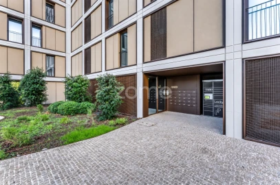Apartamento T3 para Arrendamento em Santa Marinha e São Pedro da Afurada