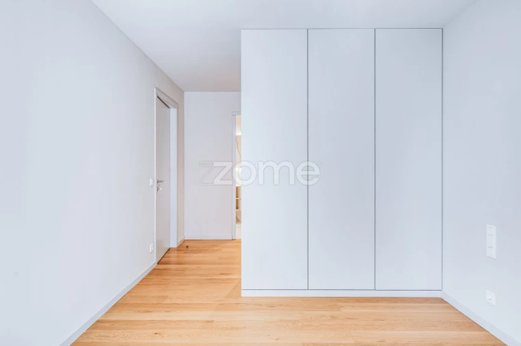 Apartamento T3 para Arrendamento em Santa Marinha e São Pedro da Afurada Foto 10