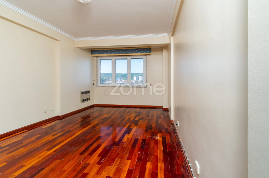 Apartamento T2 para Venda em Carnaxide e Queijas Foto 8