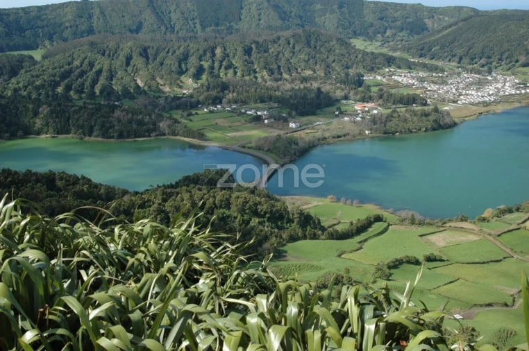 Moradia T8 para Venda em Ponta Delgada (São Sebastião) Foto 12