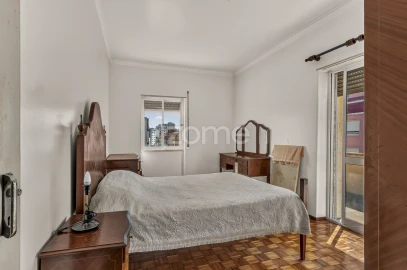 Apartamento T3 para Venda em Queluz e Belas