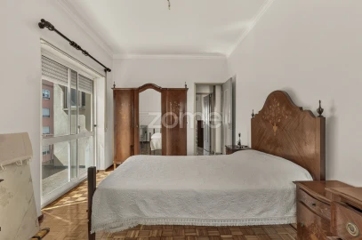 Apartamento T3 para Venda em Queluz e Belas