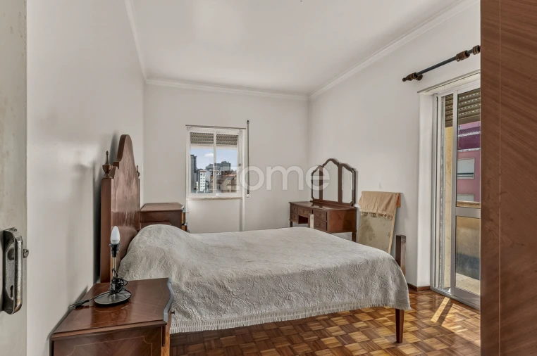Apartamento T3 para Venda em Queluz e Belas Foto 8
