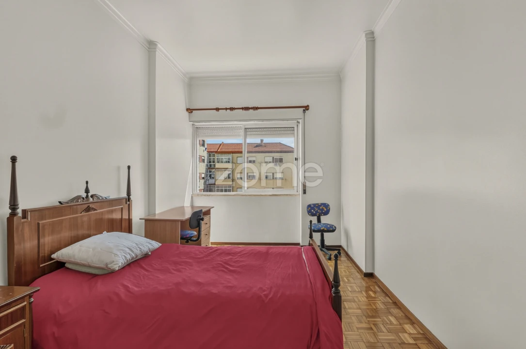 Apartamento T3 para Venda em Queluz e Belas Foto 6