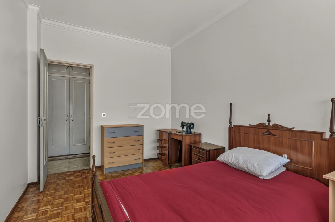 Apartamento T3 para Venda em Queluz e Belas Foto 7