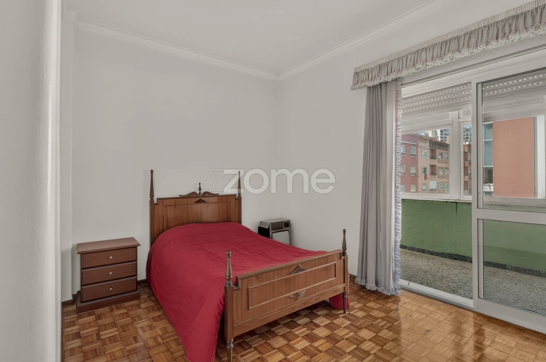 Apartamento T3 para Venda em Queluz e Belas Foto 13