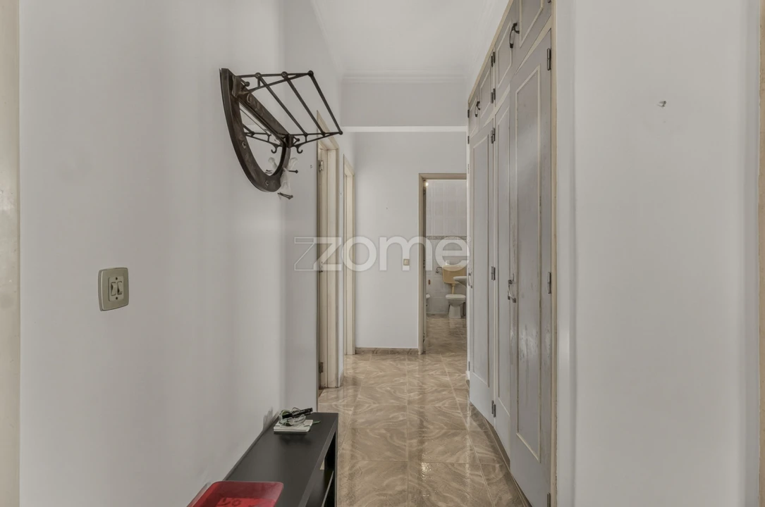 Apartamento T3 para Venda em Queluz e Belas Foto 5