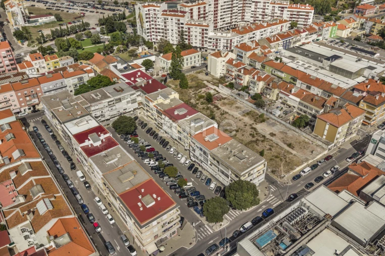 Apartamento T2 para Venda em Falagueira-Venda Nova Foto 17