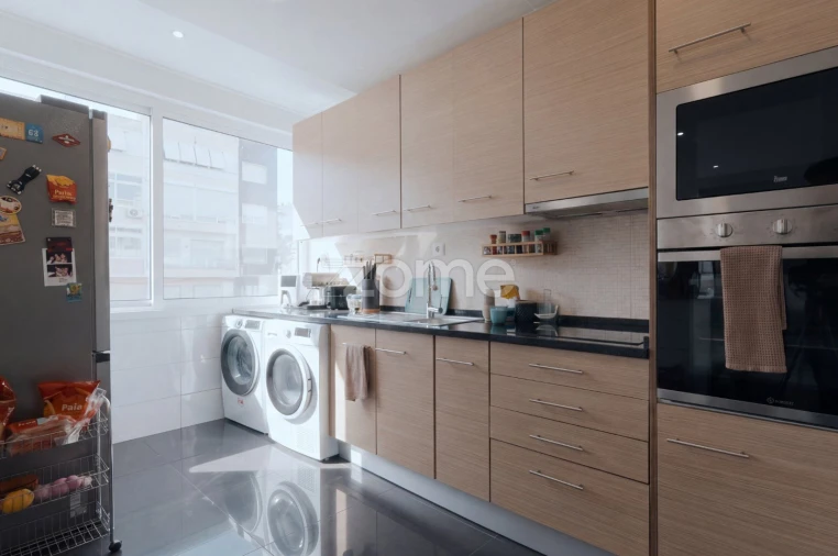 Apartamento T2 para Venda em Falagueira-Venda Nova Foto 2