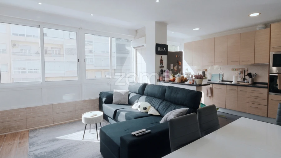 Apartamento T2 para Venda em Falagueira-Venda Nova