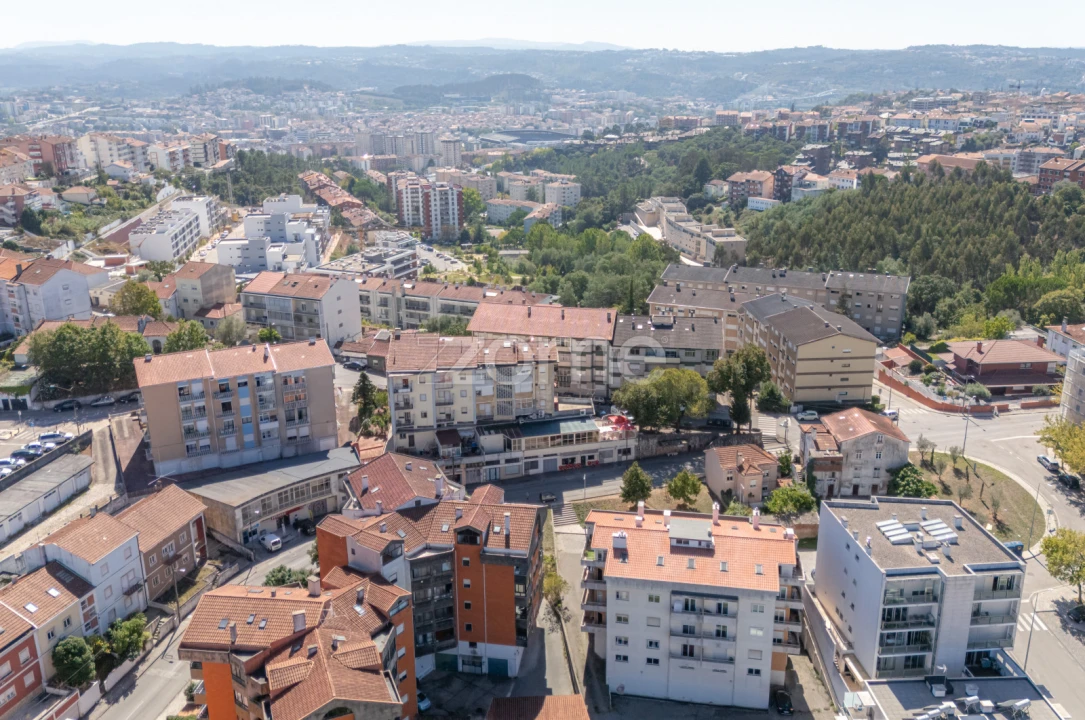 Apartamento T2 para Venda em Santo Antonio dos Olivais Foto 30