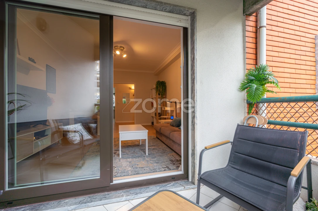 Apartamento T2 para Venda em Santo Antonio dos Olivais Foto 9