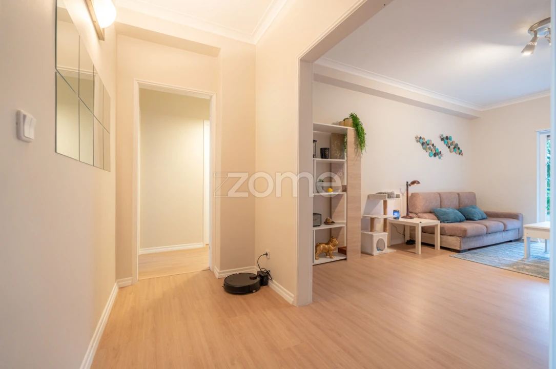 Apartamento T2 para Venda em Santo Antonio dos Olivais Foto 6