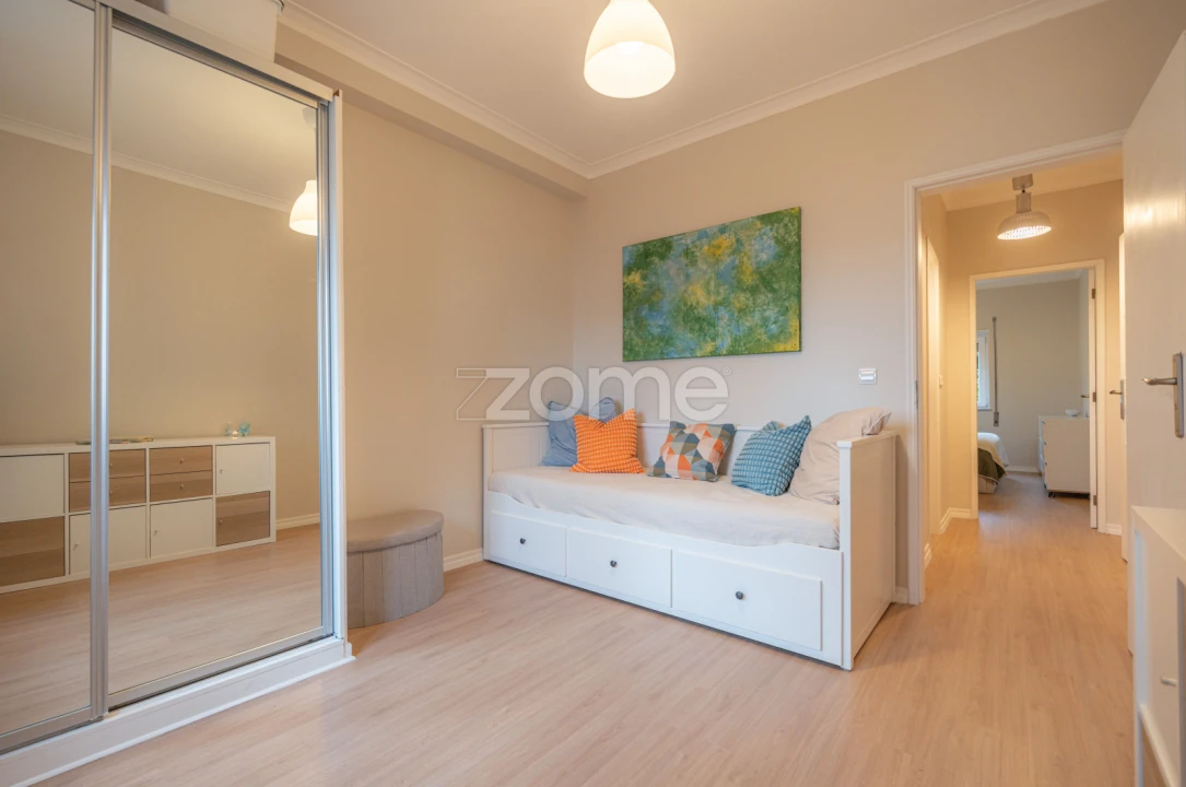 Apartamento T2 para Venda em Santo Antonio dos Olivais Foto 10