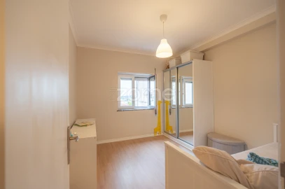 Apartamento T2 para Venda em Santo Antonio dos Olivais