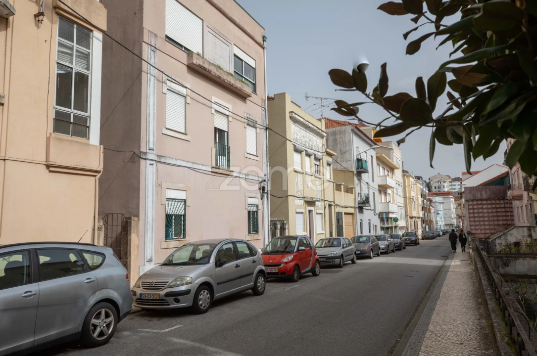 Prédio para Venda em Sé Nova, Santa Cruz, Almedina e São Bartolomeu Foto 3