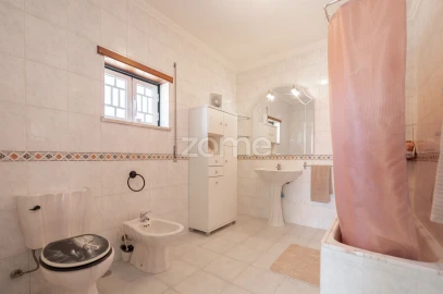 Moradia T3 para Venda em Alcanena e Vila Moreira