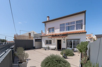 Moradia T3 para Venda em Alcanena e Vila Moreira